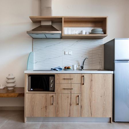 Del Mare Suites Glífa Екстериор снимка
