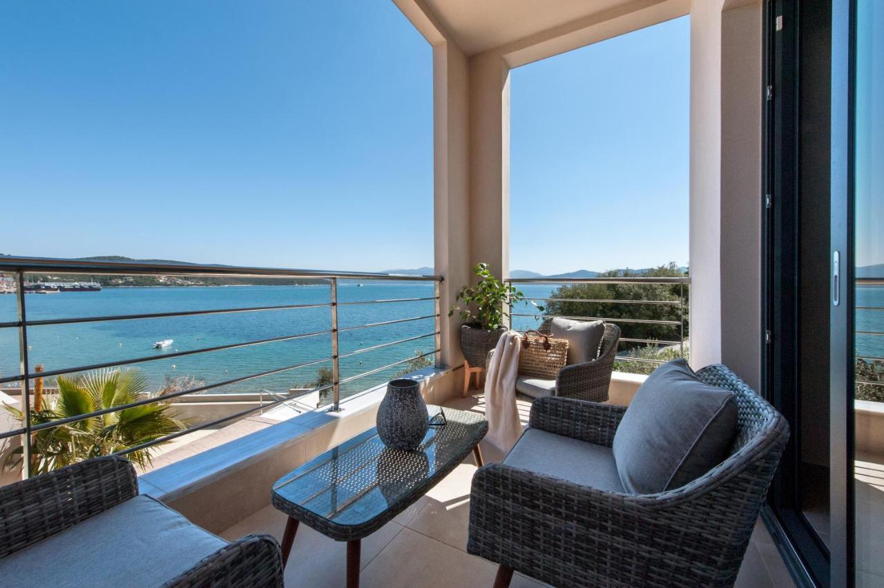 Del Mare Suites Glífa Екстериор снимка