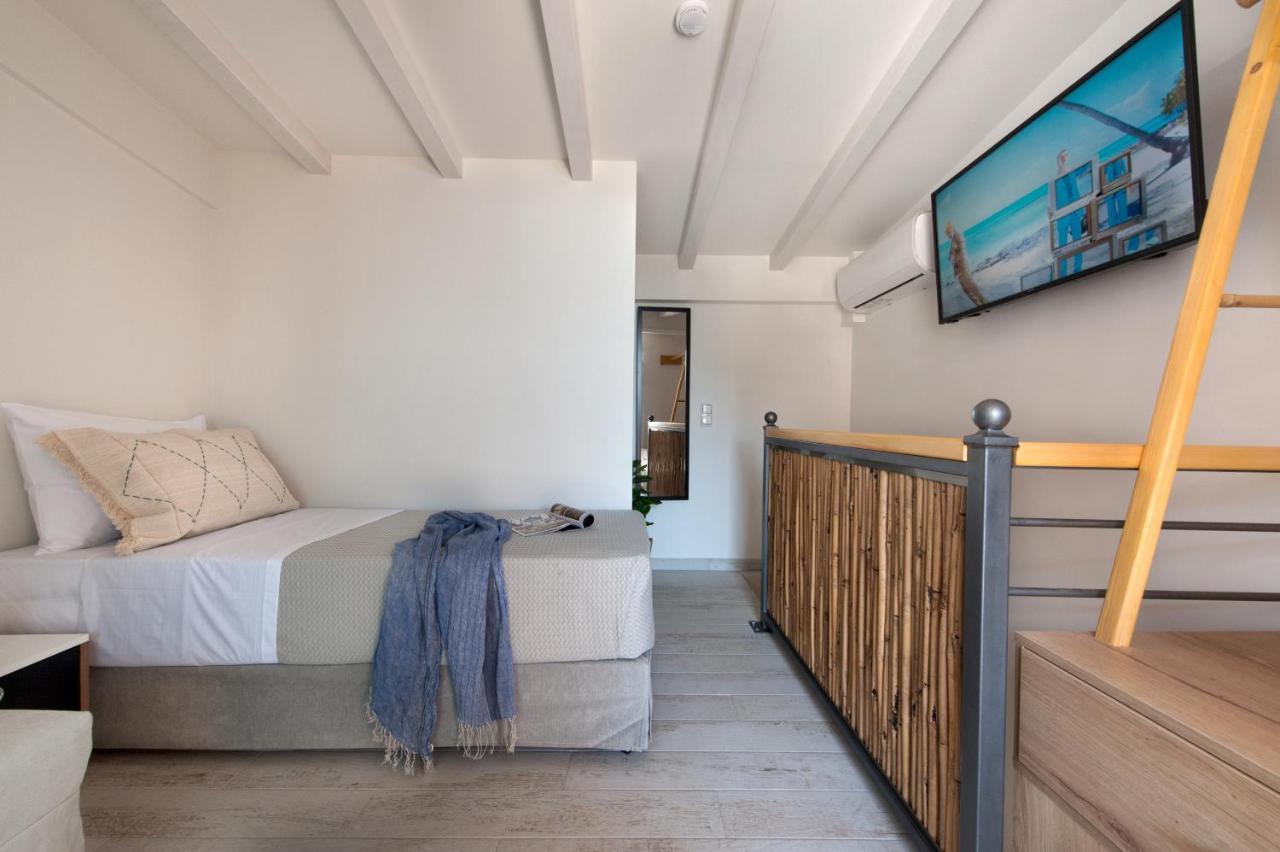 Del Mare Suites Glífa Екстериор снимка
