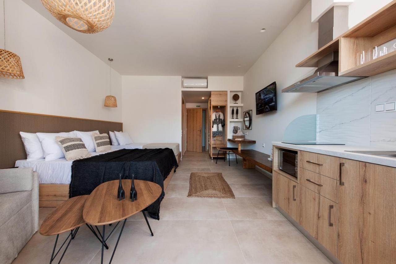 Del Mare Suites Glífa Екстериор снимка