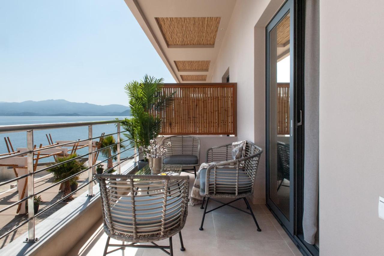Del Mare Suites Glífa Екстериор снимка