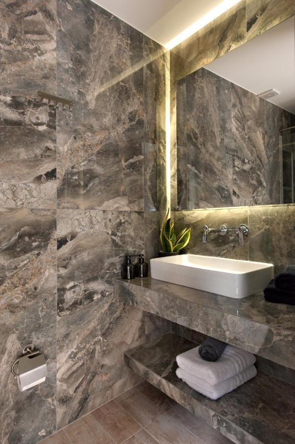 Del Mare Suites Glífa Екстериор снимка