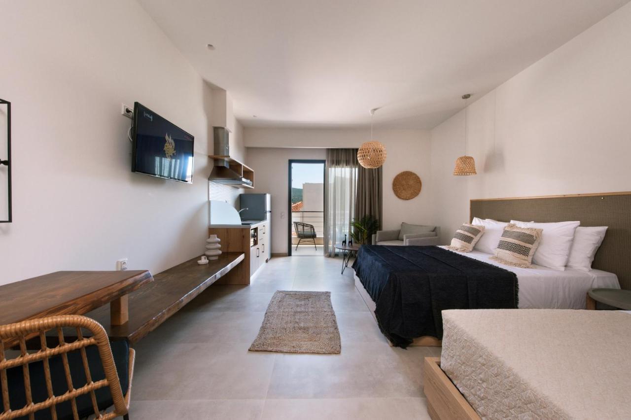 Del Mare Suites Glífa Екстериор снимка