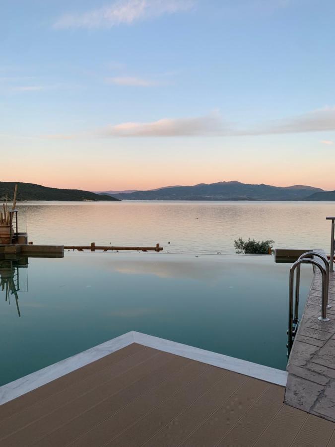 Del Mare Suites Glífa Екстериор снимка