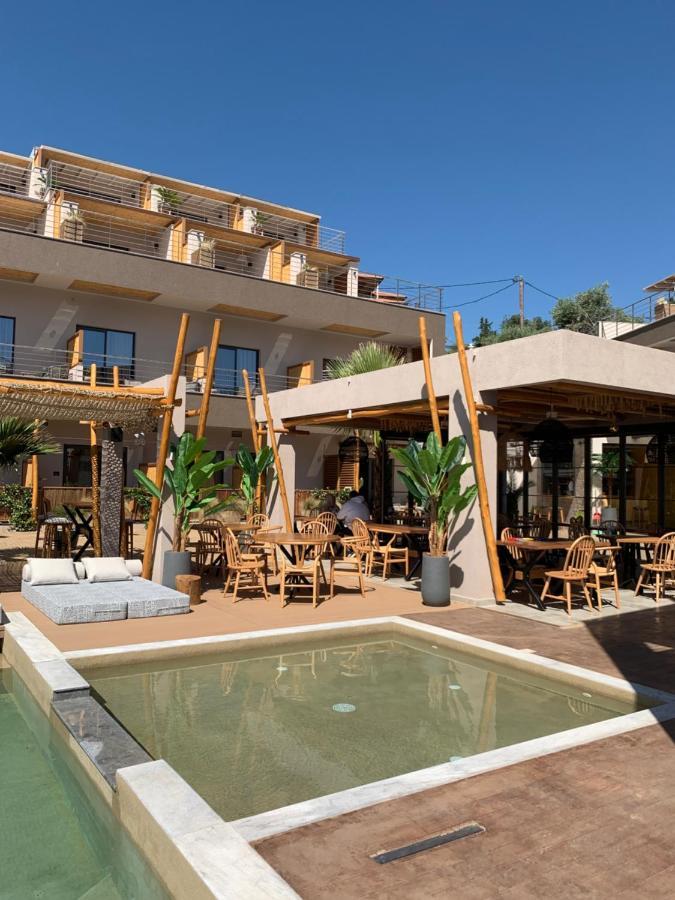 Del Mare Suites Glífa Екстериор снимка